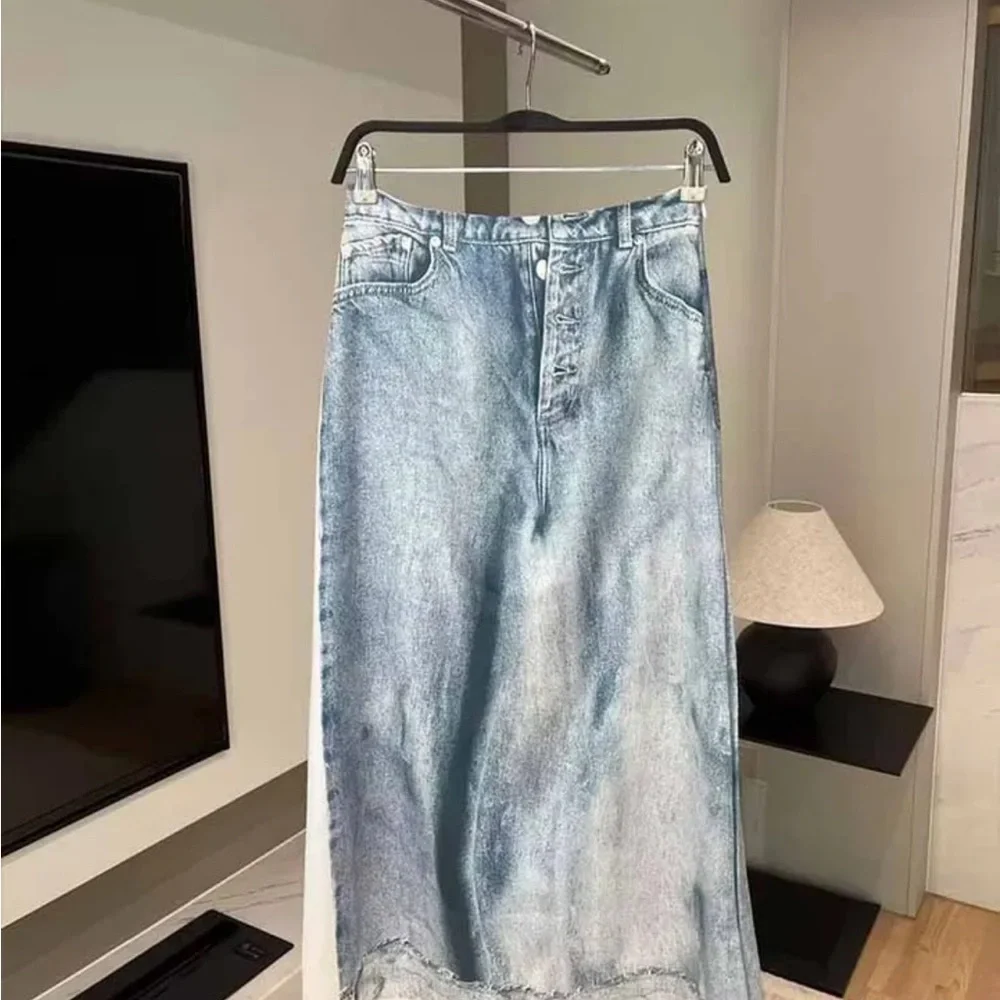 SATIN DENIM PRINT SKIRT |Size XS - Picture 4 of 6